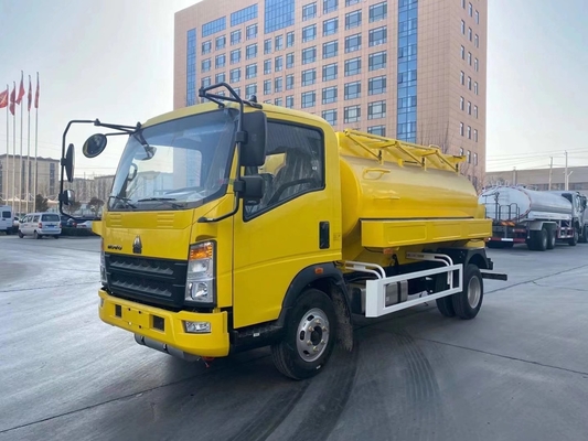 3000 ガロン 5000 ガロン 4X2 燃料トラック 6 ホイラー オイルタンカー トラック Zf8118 ステアリング