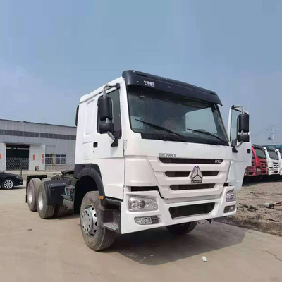 40~60トンの負荷容量 6X4 375HP シノトラック 中古 HOWO トラック トラクター 安価