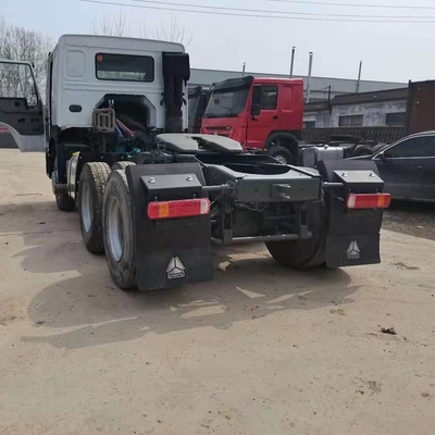 40~60トンの負荷容量 6X4 375HP シノトラック 中古 HOWO トラック トラクター 安価