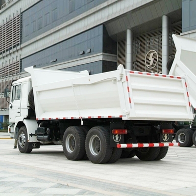 Shacman 6X4 8X4 F2000 F3000 マニュアルトランスミッションのパフォーマンスで鉱山ダンプトラック