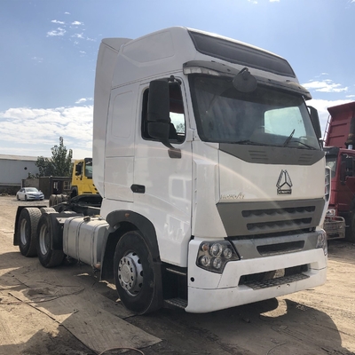 16トンの後軸とタイヤ 420HP 6X4 中古 Sinotruk HOWO A7 トラクター トラック