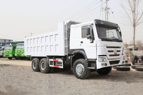カスタマイズされた要求 シノトラック HOWO 6X4 ボツワナでカスタマイズされた古用ダンプトラック