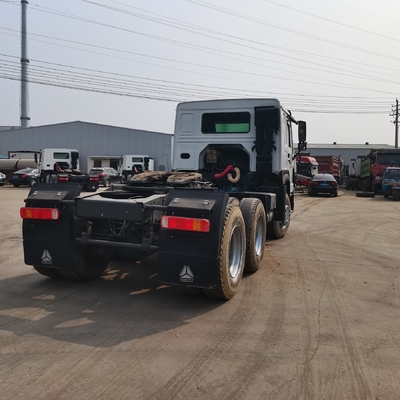 6X4 HOWO ロードマン トラクターヘッド トラック アフリカ向け 2016年 カミングス イスメ 420 エンジン