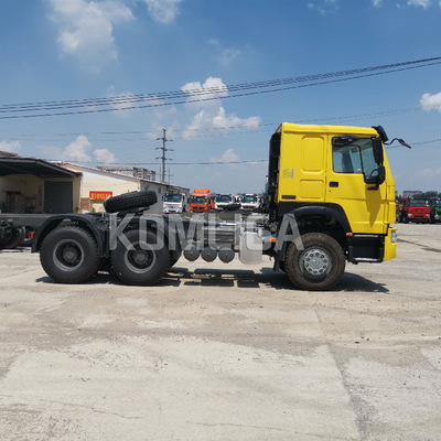 Sinotruk HOWO 10ホイールパワートレーラー トラクター トラック ≤5席 Zz4257s3241W