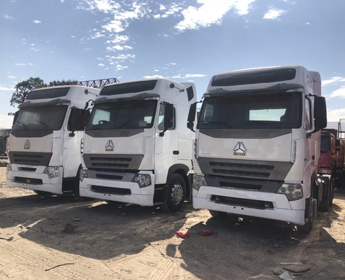 6×4 駆動車 シノトルク HOWO A7 中古 トラクタートラック 400L アルミオイルタンカー