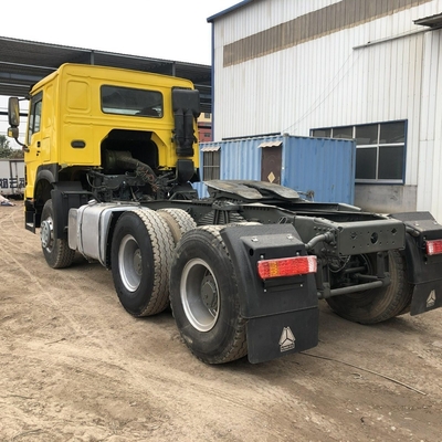 400L アルミオイルタンカー Sinotruk HOWO トレーラーヘッド トラクタートラック エチオピア市場
