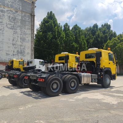 Sinotruk HOWO 3軸 30t トラクター トラックヘッド 371HP と Wd615.47 エンジン