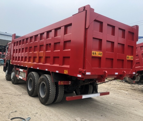 シノトラク 12ホイラー用HOWO 70トン100トンダンプトラック 8X4 ラジアルタイヤ設計