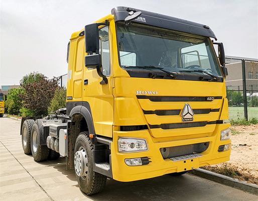 40-60トンの負荷能力 Sinotruk HOWO トラクター トラックヘッド トレーラー Wd615.47 エンジン