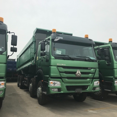 30cbm Sinotruk HOWO 大石と砂を運ぶための 8X4 ティッパートラック