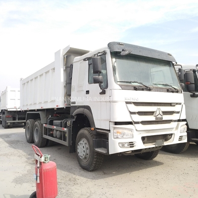 Sinotruk HOWO トラック 20立方メートル ダンプトラック ≤5座席と2台の後軸セット