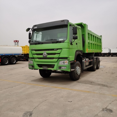 300Lの燃料タンカー シノトラック HOWO 6X4 10ホイールダンプトラック
