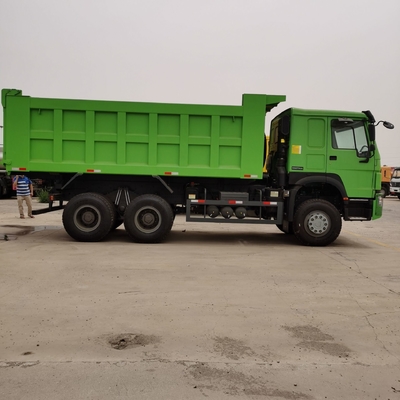 300Lの燃料タンカー シノトラック HOWO 6X4 10ホイールダンプトラック