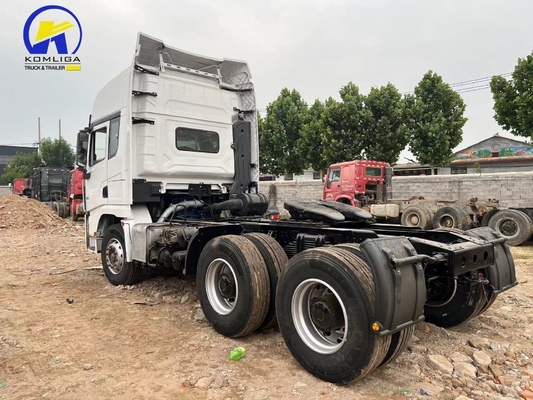 F3000 3軸シャックマン トラクターヘッド 351-450hp エミッション標準ユーロ2