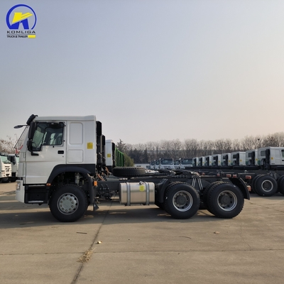 Zz4257s3241W 6X4 420 HP ディーゼルエンジン HOWO トラクター トレーラー トラックヘッド 性能
