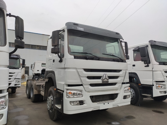 シノ・シノトルク HOWO 6X4 重荷トラクター トラックヘッド タイヤとGCC認証
