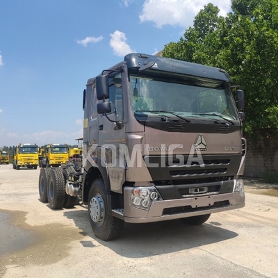 シノトルク HOWO 6X4 375HP スリーパーキャビンのトラック トラクター トラック