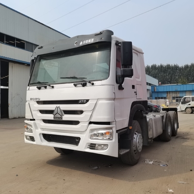 高エンジン容量 HOWO 3軸 6X4 トラクター トラックヘッド アフリカの購入者向け