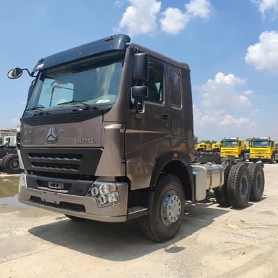 Sinotruk HOWO 3軸 トラクター トラック トワー トラック 21-30t 負荷容量 Euro2 排出量