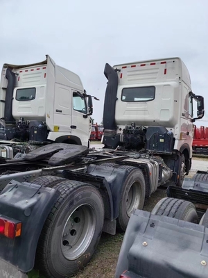 ユーロ2排出量基準使用 2022年 6X4 HOWO 570HP トラクタートラック ロシア市場