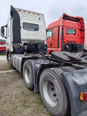 ユーロ2排出量基準使用 2022年 6X4 HOWO 570HP トラクタートラック ロシア市場