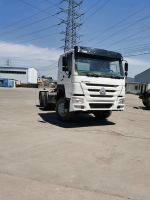 6X4 重荷用 HOWO トラクター トラック A/C キャビーン 21-30t 負荷容量