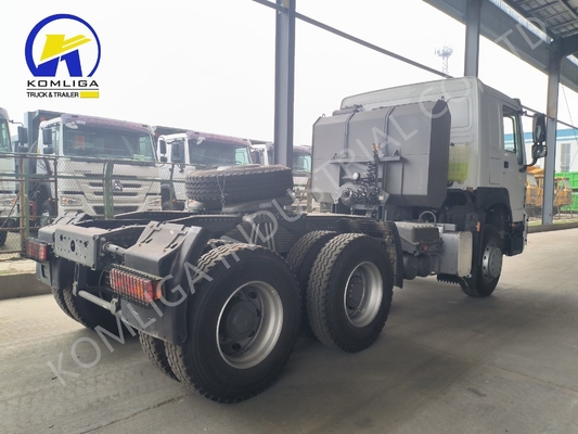 重荷 HOWO 6X4 10ホイラー パーソナライズされたプライムムーバー トラクターヘッドトラック
