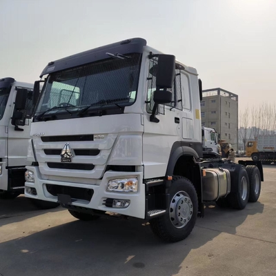 大容量3軸6×4 HOWO トラクタートラック アフリカ用 トラクションベース 50 /90 オプション