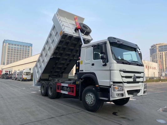 Sinotruk 6X4 HOWO ダンプトラック Wd615 のティッパートラック47.D12.42 エンジンと高い安全性