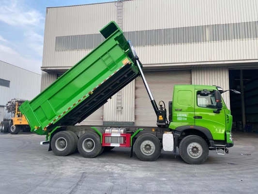 Sinotruk 6X4 HOWO ダンプトラック Wd615 のティッパートラック47.D12.42 エンジンと高い安全性