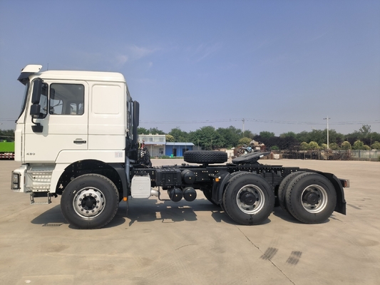 ZFステアリングシャックマン 6X4 10ホイール 30t トラクタートラック 400L アルミオイルタンカー