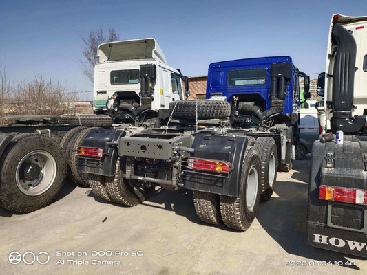 Sinotruk HOWO 6*4 420HP トレーラーヘッドトラック トラクタートラック 6800*2500*3200mmサイズ