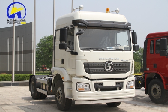 シャックマン トレーラートラック 4X2 6X4 重荷 トラクター トラック 12r22.5 タイヤのカスタマイズ