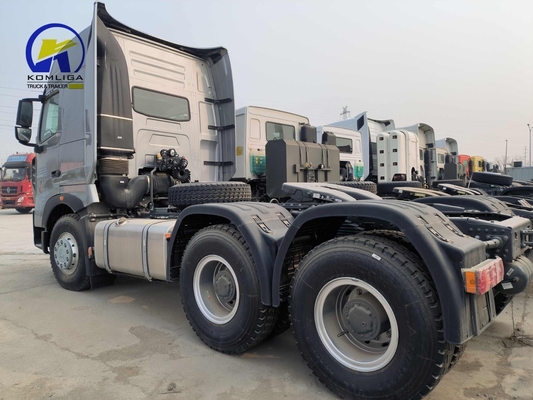 シノトルク HOWO トラック 6X4 10ホイール 400L アルミオイルタンカー付き 中古 トラクター トラック