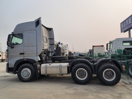 中古のシノトルク HOWO トラクター トレーラーヘッド 6X4 トラクター トラック Hw19710 ギアボックス