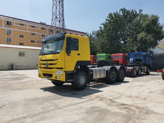 40-60トンの積載容量 耐久性の高いシノトルクHOWO 6X4 トラクタートラック