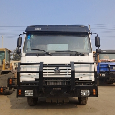 シノ トラック HOWO 6X4 トラクター トラック / トラクションベース50 /90のプライムムーバー オプション