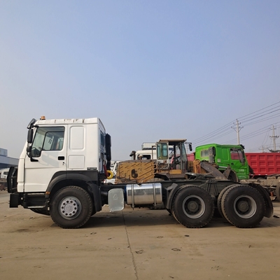 シノ トラック HOWO 6X4 トラクター トラック / トラクションベース50 /90のプライムムーバー オプション