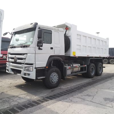 後ろ軸 2セット HOWO 6X4 10ホイールティッパー トラック フロントリフティングと1つのスリーパーキャビン