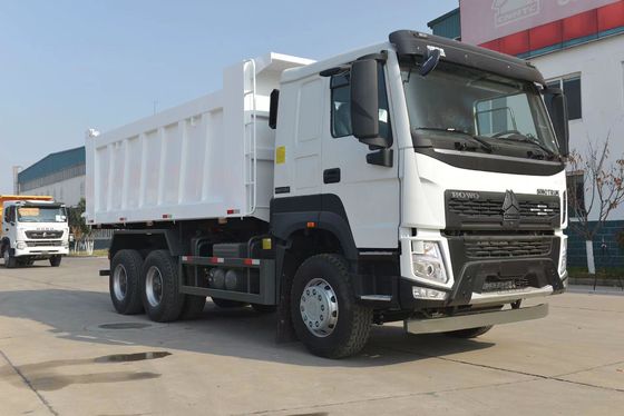 後ろ軸 2セット HOWO 6X4 10ホイールティッパー トラック フロントリフティングと1つのスリーパーキャビン