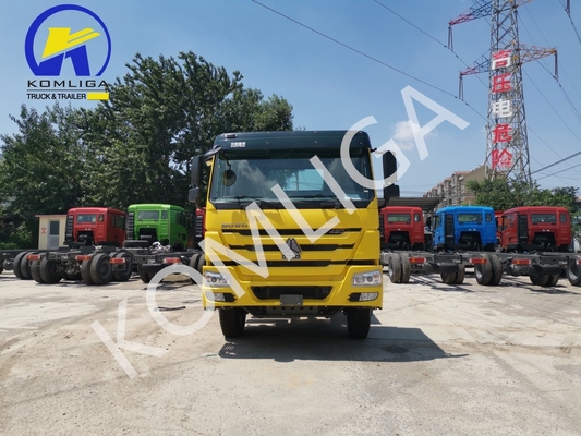 中古のシノトルク HOWO 重荷トラック トラクター ユーロ2 排気と線形タイヤ設計