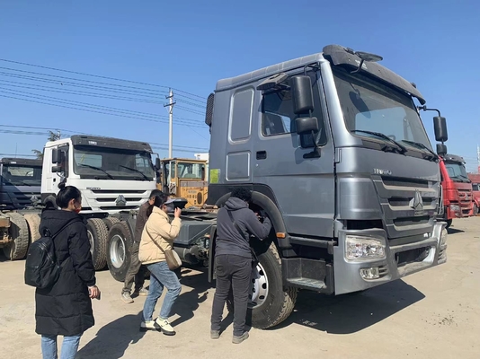 ディーゼル貨物 牽引 10輪 トレーラー ヘッド プライム モーター シノトルク HOWO 6X4 トラクター トラック