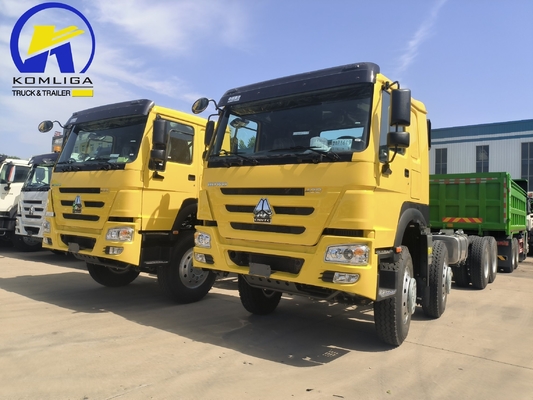 シノトルク HOWO T7 8X4 400HP 重荷トレーラー トラクタートラック 5600X2300X1500 バケット