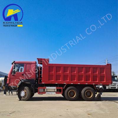 中古のシノトルク HOWO ダンプトラック 腹部傾斜器用水力起重機 状態良好