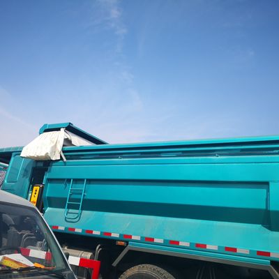 GCC認証済み 中古シノトラック HOWO 6X4 タンパウリンと 1200r20 タイヤのダンプトラック