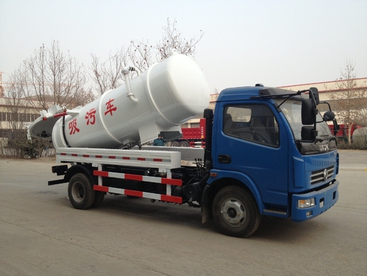 Sinotruk HOWO 4X2 4m3 5m3 6m3 8m3 420HPのための真空下水道廃棄物吸い込みトラック