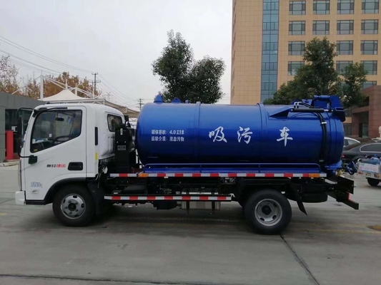 Sinotruk HOWO 4X2 4m3 5m3 6m3 8m3 420HPのための真空下水道廃棄物吸い込みトラック