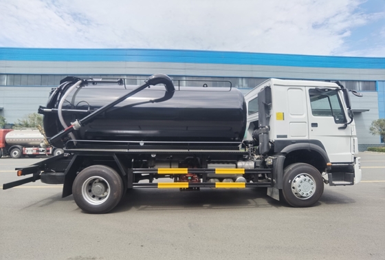 Sinotruk 4X2 重用HOWO 化粧水ポンプ トラック ギアボックス Hw19710 エンジンモデル Wd615