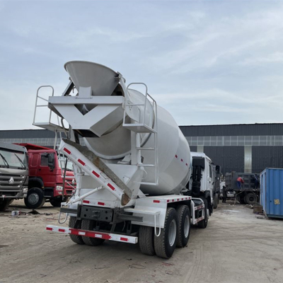 シノトラック HOWO 6X4 8m3 9m3 10m3 二重減速駆動軸のセメントミキサートラック
