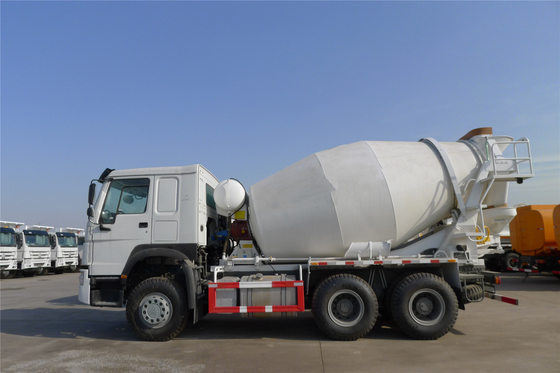 シノトラック HOWO 6X4 8m3 9m3 10m3 二重減速駆動軸のセメントミキサートラック